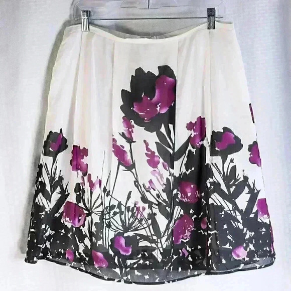 Dalia Collection Size 10 Silk/Cotton white/purple/black floral skirt - Picture 1 of 11